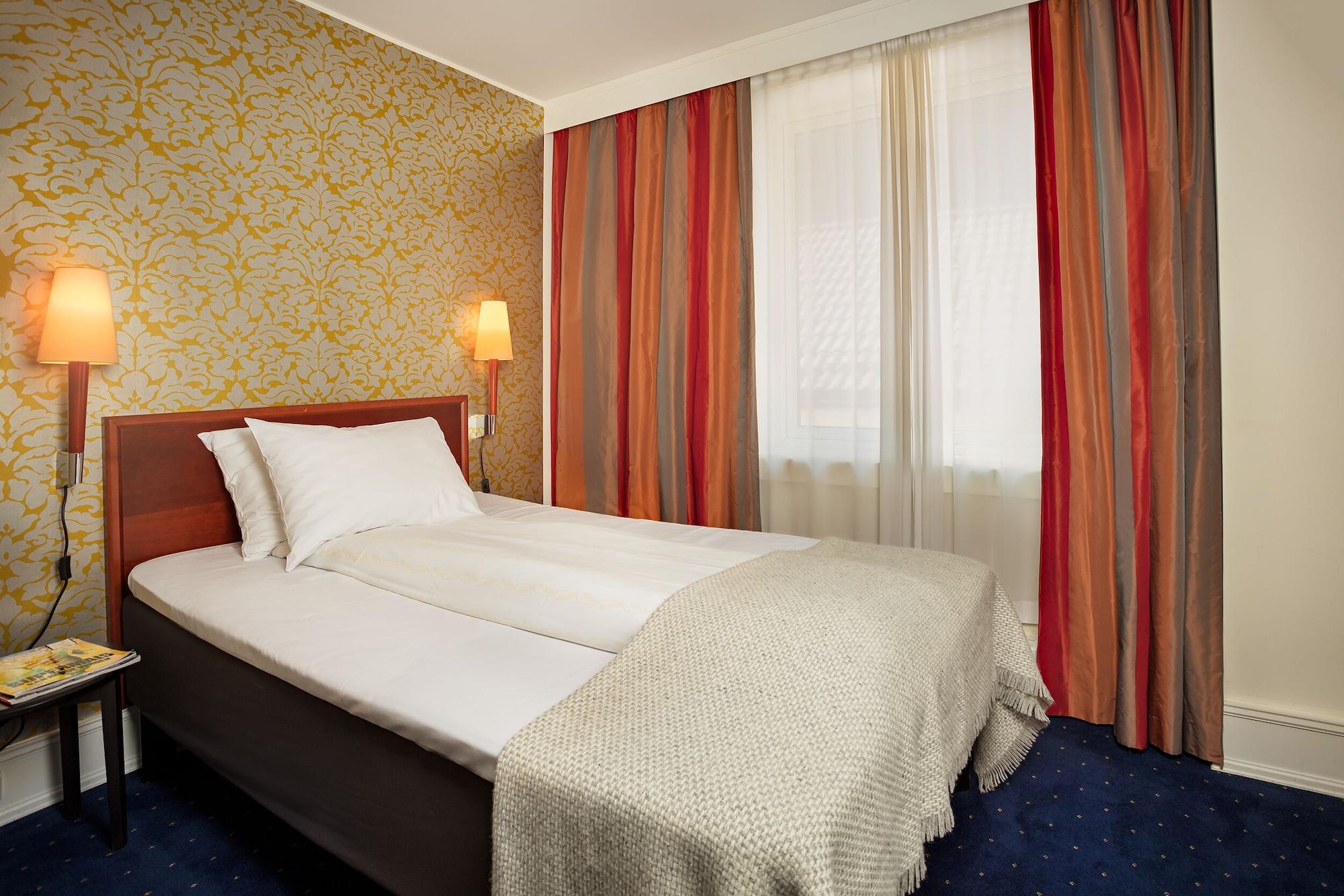 Heimen Hotel Берген Экстерьер фото